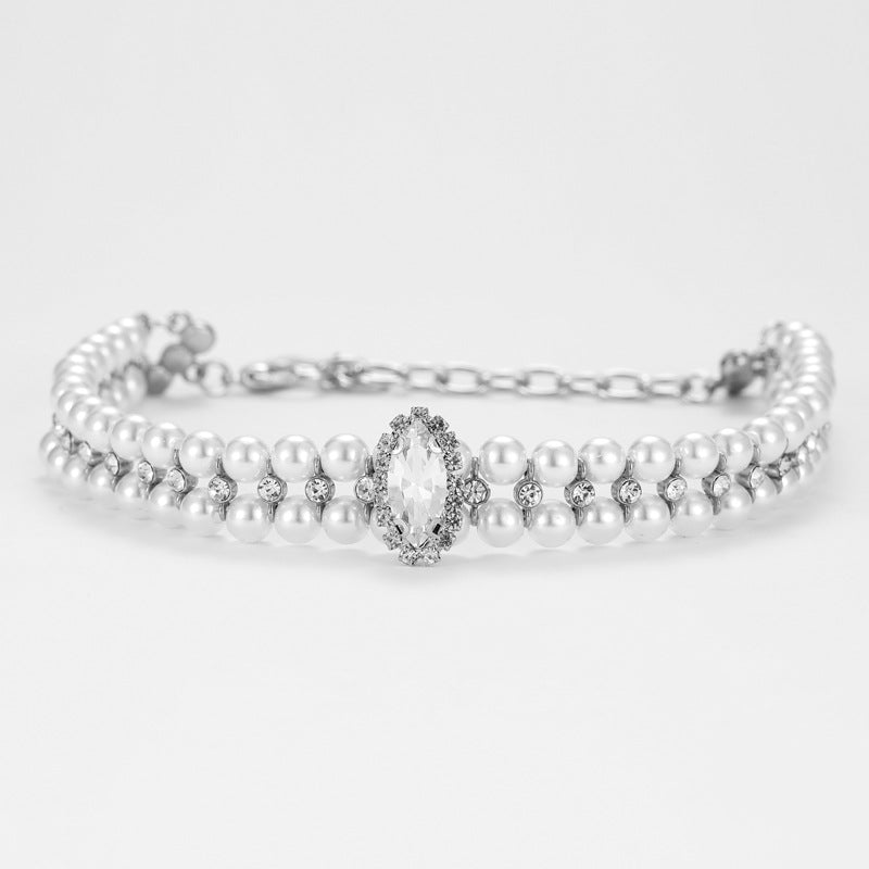 collier chien perles strass blanc or rose fond blanc