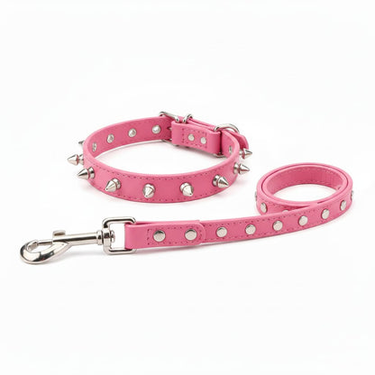 collier laisse chien cloute cuir pu rose fond blanc