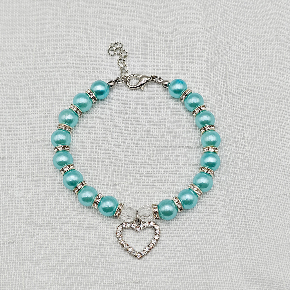 collier pour chiot perles bleu clair pendentif strass coeur fond lin