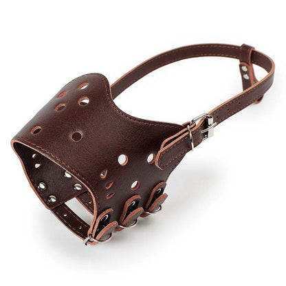 museliere pour chien cuir marron perforee boucle reglable fond blanc