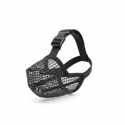 museliere pour chien maille noire respirante fond blanc