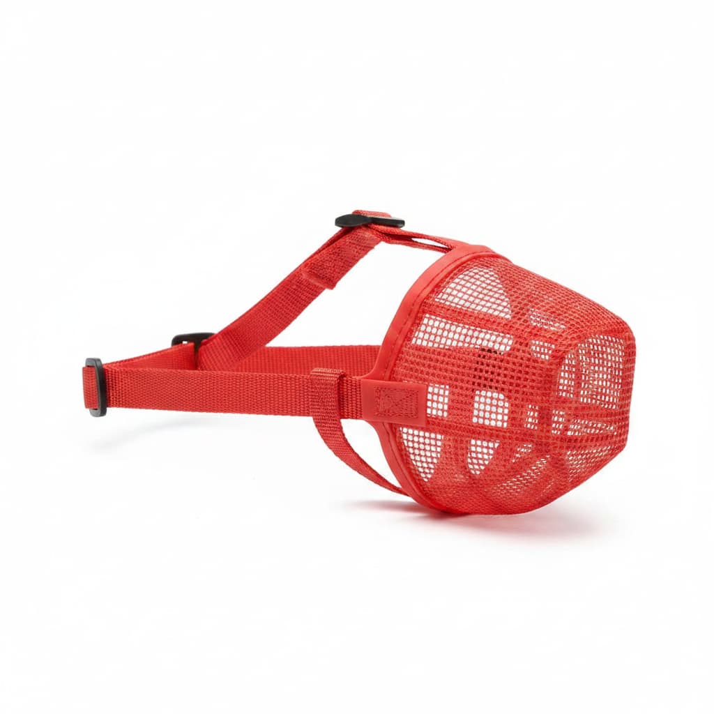 museliere pour chien maille rouge respirante fond blanc