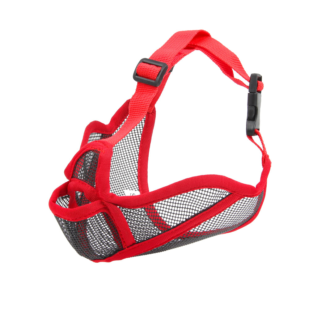 museliere pour chien museaux courts rouge maille respirante fond blanc